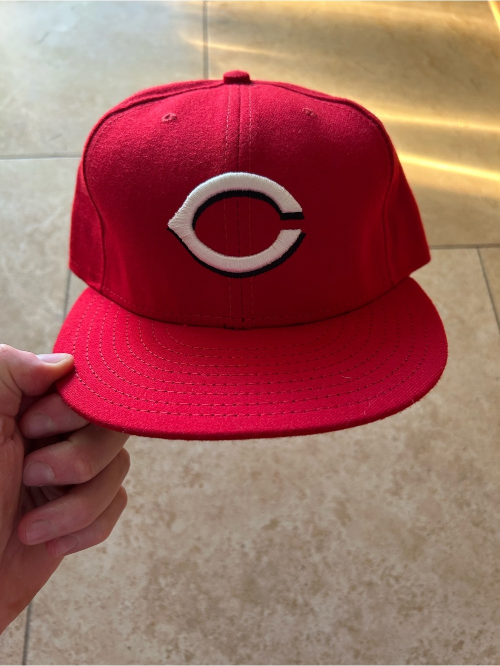 Men’s Cincinnati Reds New Era 59FIFTY Authentic Collection hat size 7 1/2.